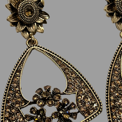 Gōld Rhinestone Floral Drop Earrings