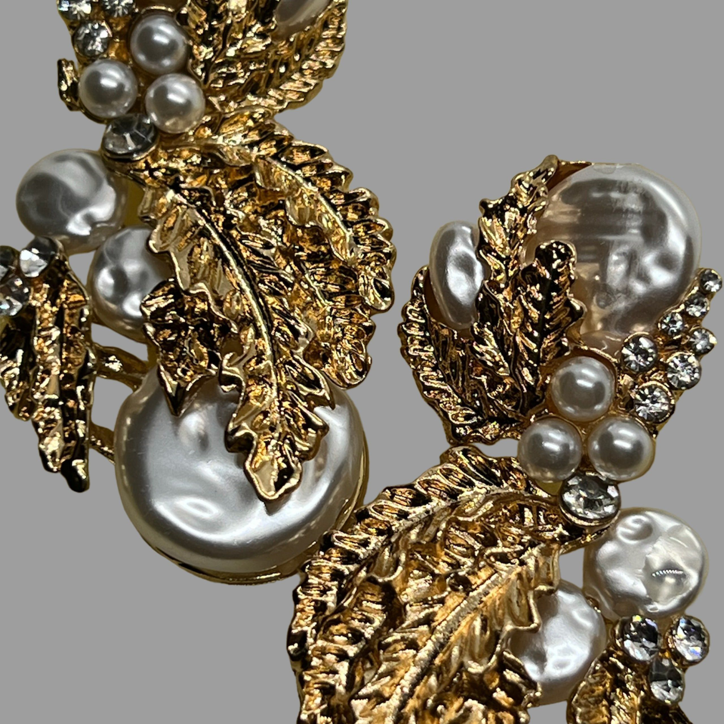 VERSAILLES Floral Pearl Drop Earrings