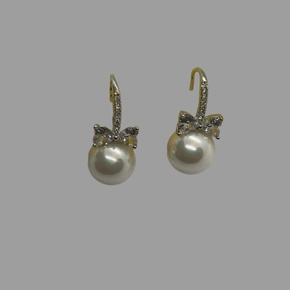 VERSAILLES Single Pearl Drop Earrings