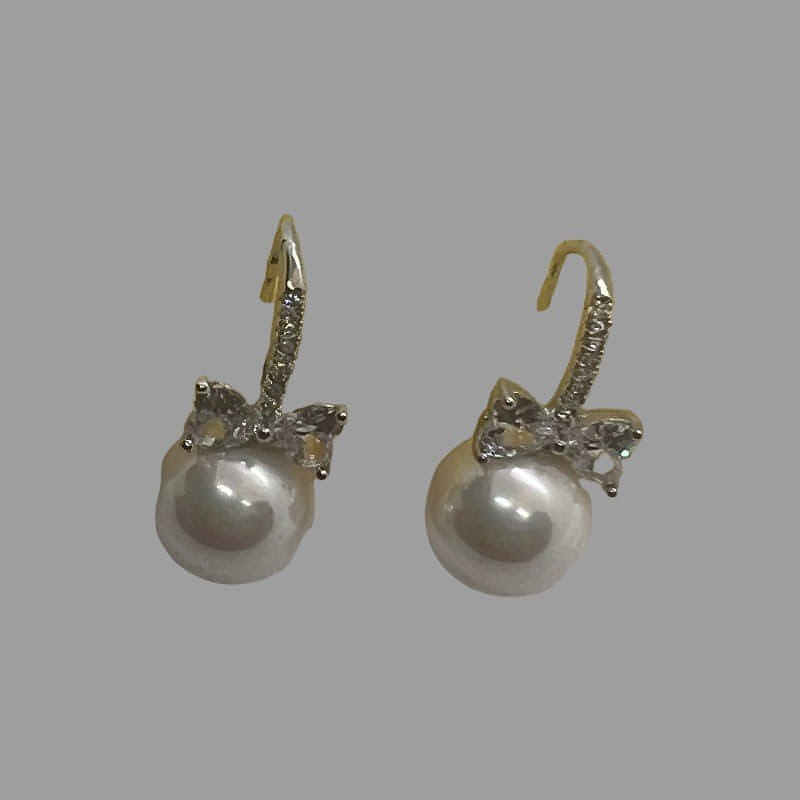 VERSAILLES Single Pearl Drop Earrings