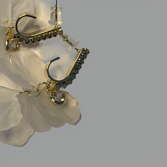 VERSAILLES Pearl Petal Drop Earrings