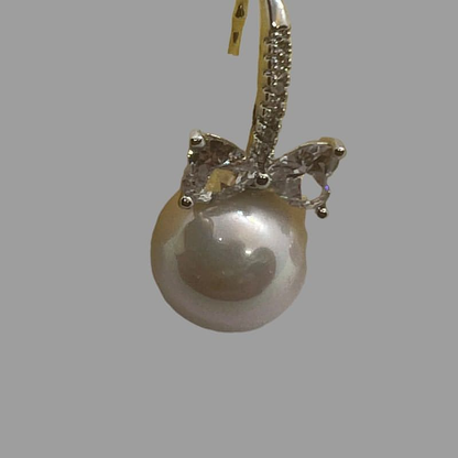 VERSAILLES Single Pearl Drop Earrings